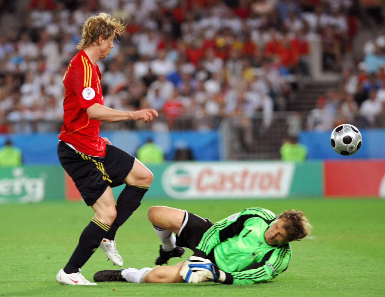 گل فرناندو تورس به ینس لمان - فینال یورو 2008 - اسپانیا 1-0 آلمان