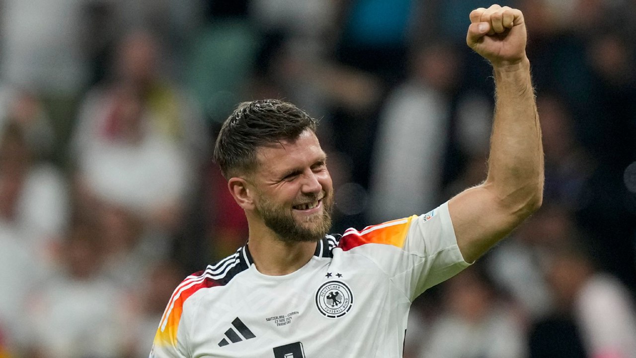 شادی پس از گل نیکلاس فولکروگ، مهاجم تیم ملی آلمان در یورو 2024