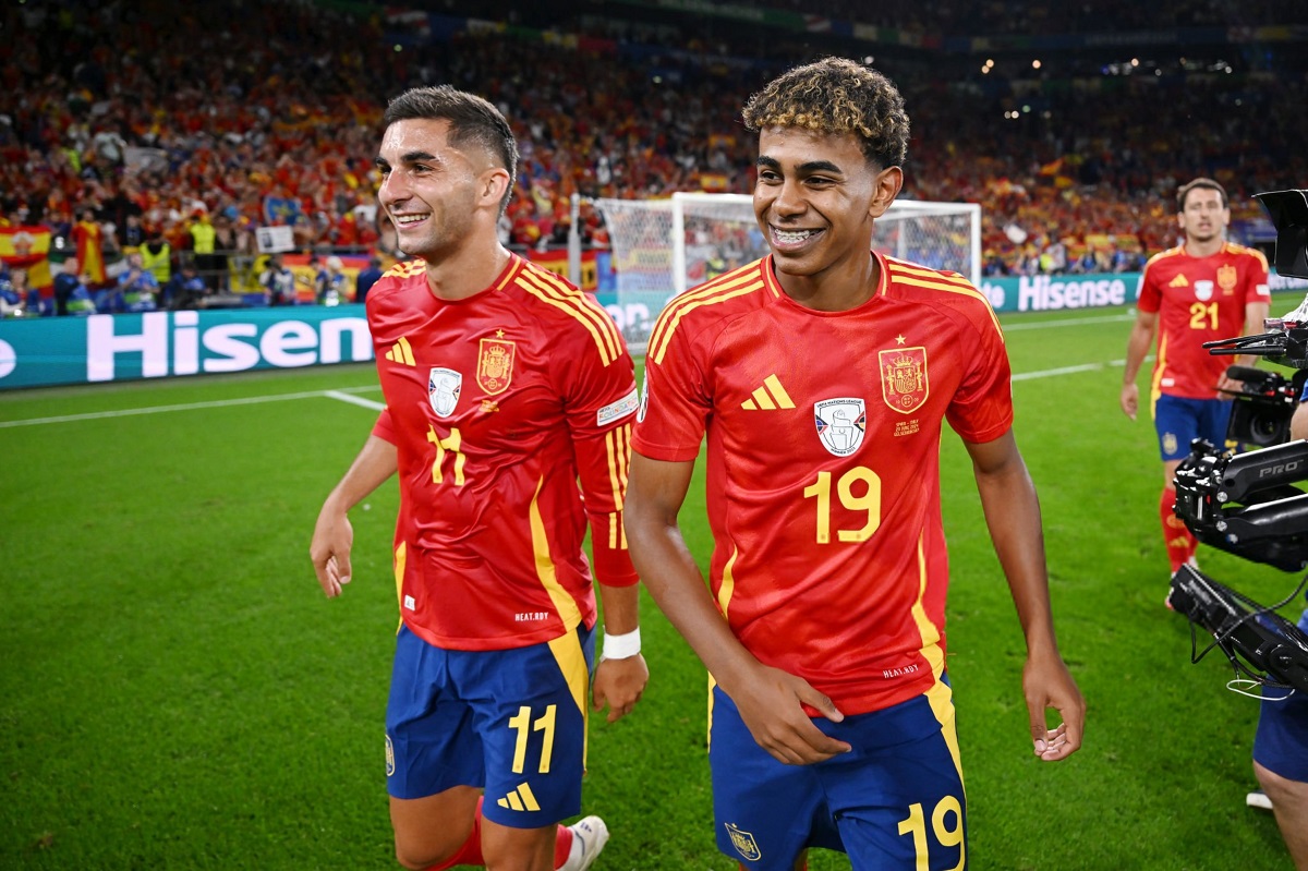 فران تورس و لامین یامال در تیم ملی اسپانیا