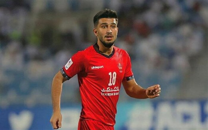 عکس از محمد شریفی هافبک سابق‌ پرسپولیس