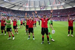 بازیکنان گرجستان پس از پایان بازی مقابل جمهوری چک