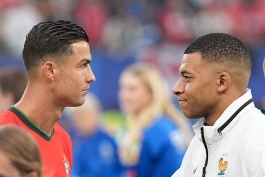 کیلیان امباپه و کریستیانو رونالدو - در یورو 2024 - بازی یک چهارم نهایی بین پرتغال و فرانسه