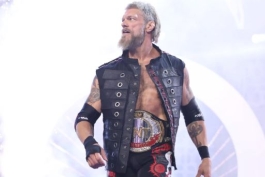 اج، ستاره سابق WWE