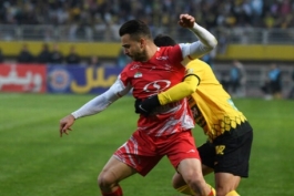 عکس از بازی سپاهان و پرسپولیس ۱۴۰۳