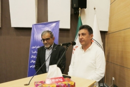 امیر قلعه نویی سرمربی تیم ملی فوتبال ایران در مراسم بدرقه تیم ملی نوجوانان در حال صحبت