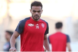 اوستون اورونوف بازیکن پرسپولیس و تیم ملی ازبکستان