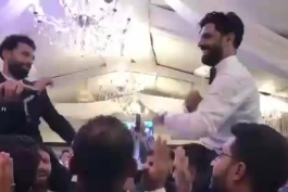 محمد صلاح و آقاداماد بر دوش فک و فامیل😁😂