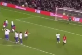 هری مگوآیر در جهان موازی 😂😂😂