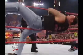  TRIPLE H ATTACKS UNDERTAKER 2002