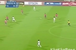 عادل فردوسی پور: علی کریمی در جام ملت‌های آسیا سال ۲۰۰۳ بلایی سر مدافعان کره‌جنوبی آورد که هیتلر سر لهستان نیاورد (فان) 