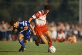 Zidane makes his debut for his first professional side AS Cannes, 1991