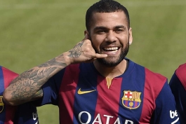 دنی آلوز بارسلونا را ترک می کند/ PSG مقصد بعدی مدافع 31 ساله
