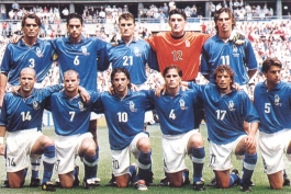 تیم ملی ایتالیا در جام جهانی 1998 فرانسه از نما و ترکیبی دیگر