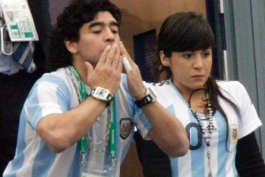 مارادونا و دخترش