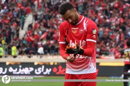 سوشا مکانی به باشگاه پرسپولیس رفت