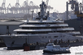 قایق ۵۰۰ میلیون دلاری رومن آبرامویچ در نیویورک