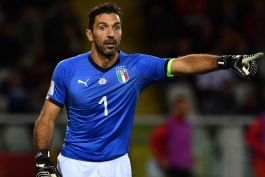 کاپیتان ایتالیا-دروازه بان یوونتوس-سری آ ایتالیا-تیم ملی ایتالیا