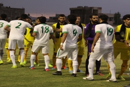 ذوب آهن 2-0 نفت مسجد سلیمان؛ يكي به سهميه رسيد، يكي به قعر سقوط كرد