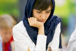 گزارش گاردین در مورد جنجال تحریم مسابقات قهرمانی شطرنج بانوان به خاطر حجاب 