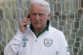 تراپاتونی و جدایی از تیم ملی ایرلند