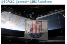 پرچم استوک سیتی در فضا به اهتزاز  در آمد (عکس)