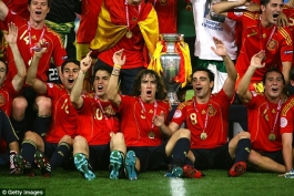 کارلوس پویول: امیدوارم باز هم اسپانیا قهرمان شود