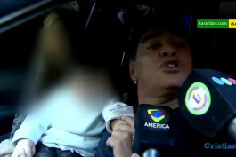 ویدیو؛ سیلی زدن مارادونا به یک خبرنگار