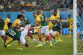 گل و خلاصه بازی مکزیک 1 - 0 کامرون