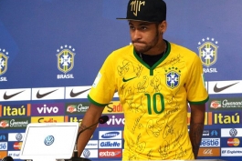 نیمار: فوتبال برزیل از اروپا عقب تر است؛ باید این اختلاف را جبران کنیم