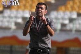 ويسي: 14 بازيكن استقلال خوزستان را كنار مي‌گذارم