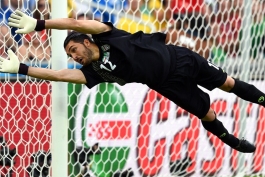 دروازه‌بان ایران در جام جهانی در رده سیزدهم بهترین گلر‌ها؛  حقیقی بعد از انی‌یاما