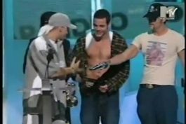 Eminem win the Best Rap Video in the MTV VMA 2002 