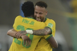 نیمار و وینیسیوس جونیور در تیم ملی برزیل