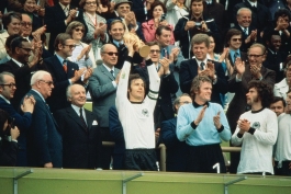 فرانتس بکن باوئر قهرمانی جام جهانی 1974