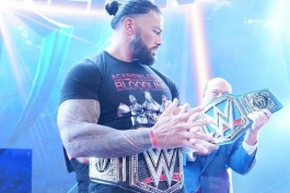 رومن رینز، قهرمان عنوان آندیسپیوتد WWE