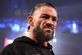 رومن رینز، قهرمان سابق کمربند آندیسپیوتد WWE