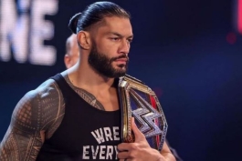 رومن رینز، قهرمان سابق کمربند آندیسپیوتد WWE