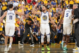 گلدن استیت وریرز - هیوستون راکتس - oracle arena - بسکتبال nba