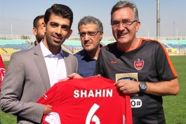 پرسپولیس-سرمربی پرسپولیس-قهرمان شنا