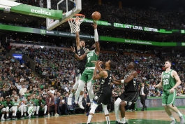 جیلن براون- Jaylen Brown- بوستون سلتیکس- میلواکی باکس- بسکتبال NBA- آمریکا- بسکتبال آمریکا