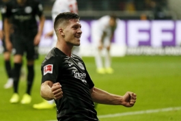 Frankfurt Eintracht-آینتراخت فرانکفورت-مهاجم-صربستان