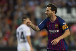 کاپیتان-مهاجم-آرژانتین-بارسلونا-لالیگا-messi