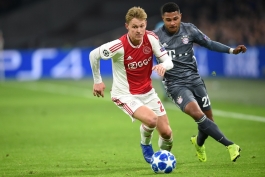 ajax-آژاکس-هافبک-هلند-لیگ قهرمانان اروپا