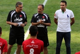 فوتبال ایران-تمرینات پرسپولیس-مدیر و سرمربی تیم پرسپولیس