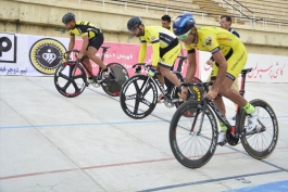 رکاب‌زنان سپاهان عناوین برتر روز نخست را درو کردند - Pista Cycling Iran League