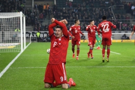 آلمان-مونشن گلادباخ-بایرن مونیخ-بوندس لیگا-سرژ گنابری-توماس مولر-Bayern Munich