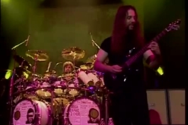 DREAM THEATER 2000 LIVE