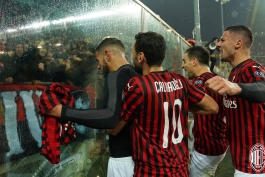 میلان-سری آ-ایتالیا-Ac Milan-پارما-فرانسه