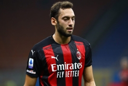 میلان/هافبک ترک/Milan/turkish midfielder