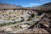    	تصاویری از روستای صخره ای میمند کرمان